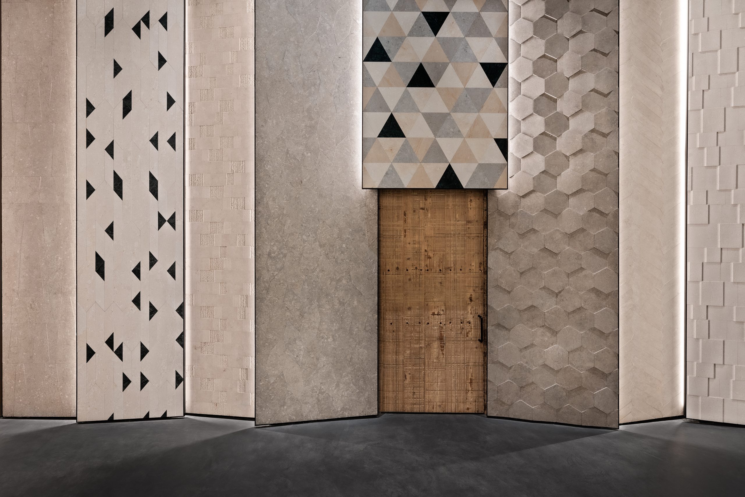 Tile wall in the Showroom Interior Design by Debiasi Sandri for Grassi Pietre