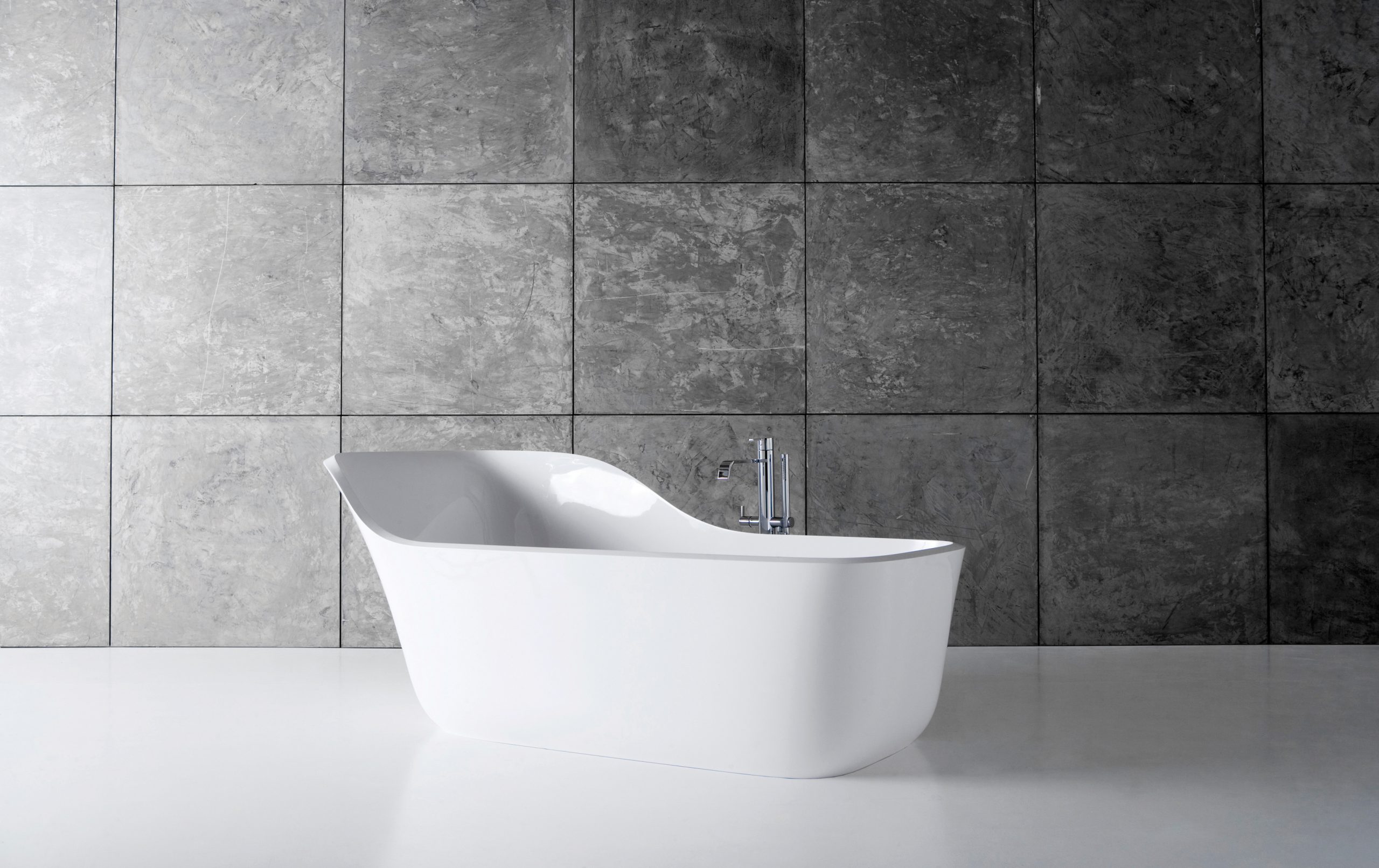 Wanda bathtub by Debiasi Sandri for Antoniolupi